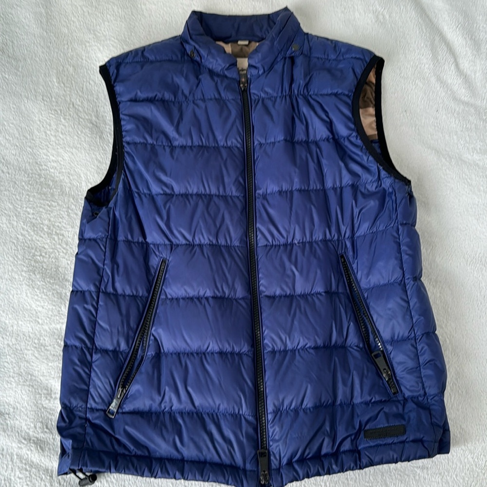 Burberry puffer vest size small